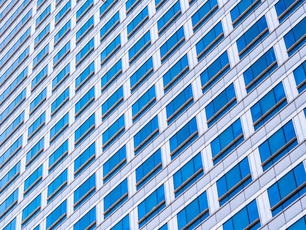 Arranha-céu do edifício de escritórios de negócios com vidro de janela