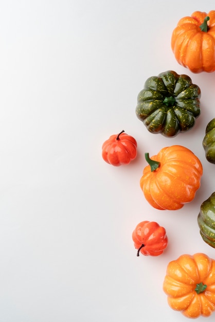 Foto grátis arranjo criativo de halloween de vista superior