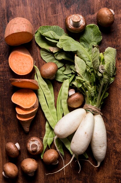Arranjo plano de legumes frescos
