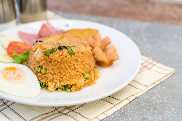 Arroz frito americano