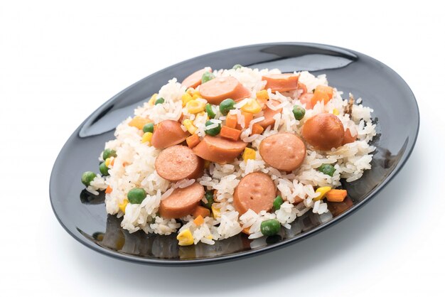 arroz frito com salsicha