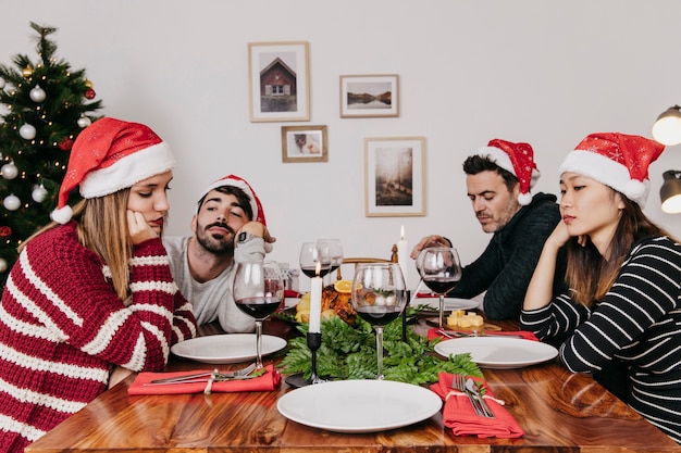 Foto grátis assustador jantar de natal