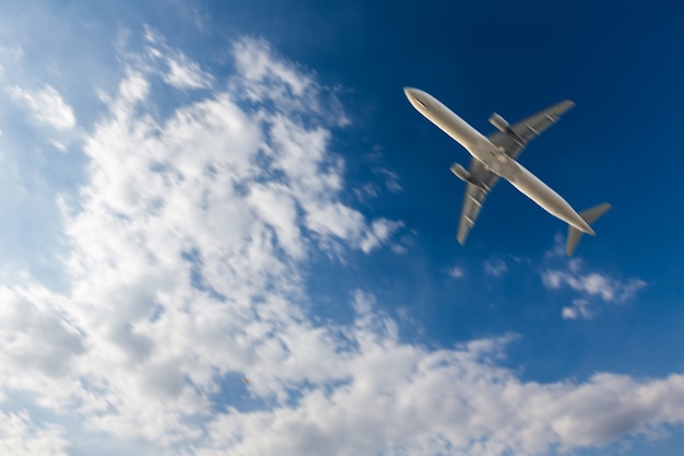 Avião, voando, sobre, céu