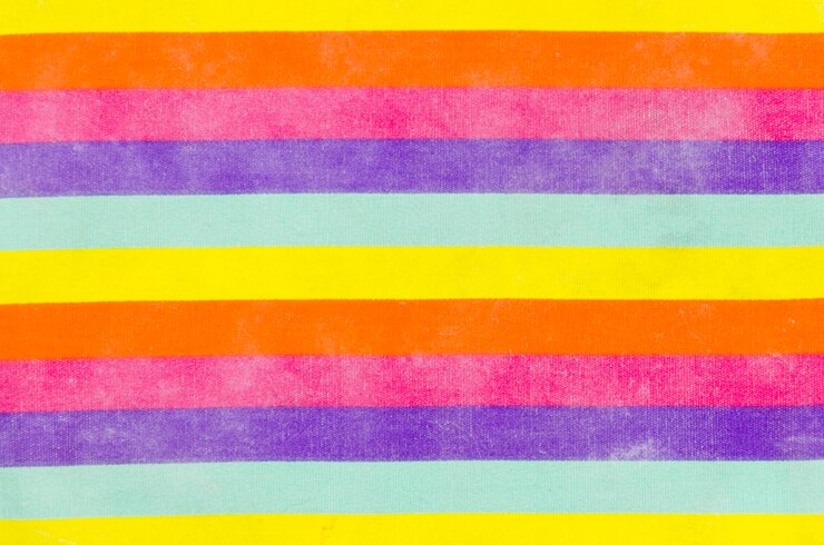 Foto grátis bandeira do dia do orgulho com as cores do arco-íris