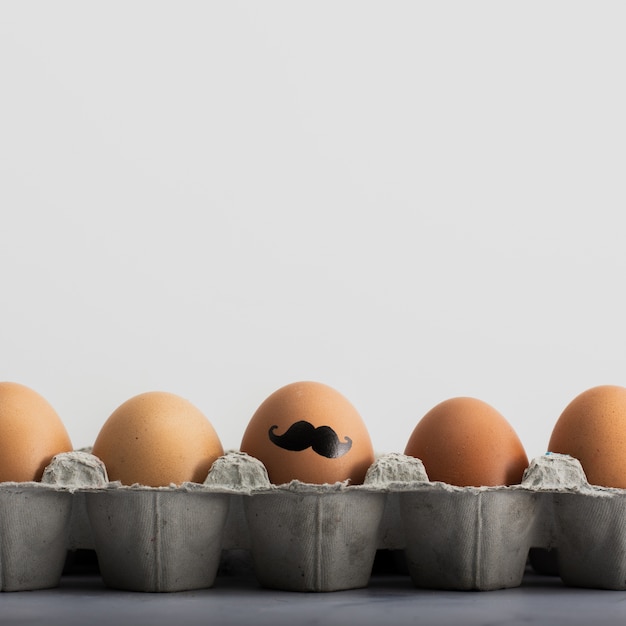 Foto grátis bando de ovos de páscoa com pintura de close-up