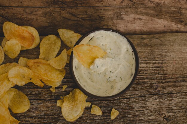 Foto grátis batata frita em cima da mesa