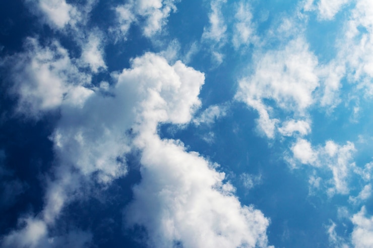 Foto grátis bela paisagem do céu durante o dia