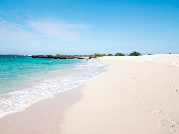 Bela praia nas Ilhas Galápagos, Equador