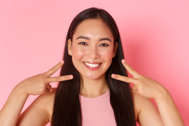 Foto grátis beleza, moda e estilo de vida, conceito closeup, de, glamour lindo, menina asiática, com, branca, perfeito, smil.