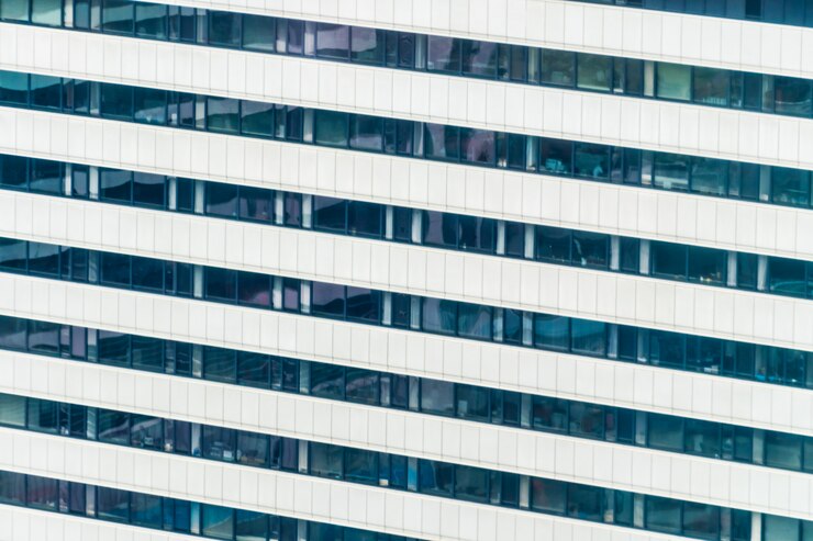 Foto grátis belo edifício exterior e arquitetura com padrão de janela