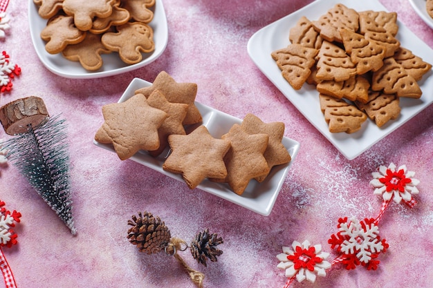 Biscoitos de gengibre deliciosos caseiros.