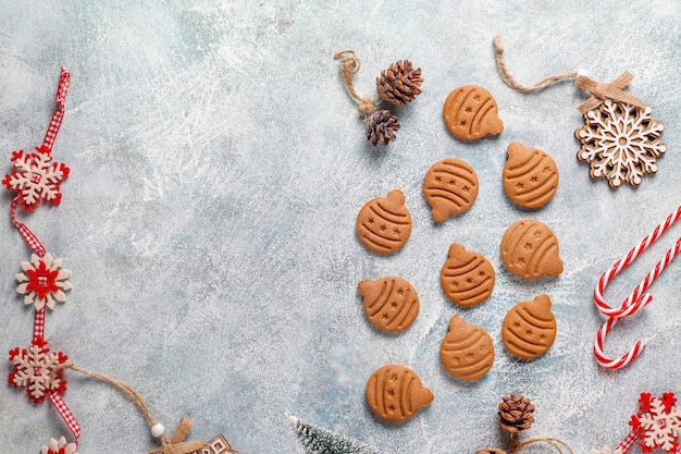 Biscoitos de gengibre deliciosos caseiros.