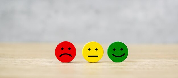 Bloqueio de rosto de emoção. o cliente escolhe o emoticon para comentários de usuários. classificação de serviço, classificação, avaliação do cliente, satisfação, humor, avaliação e conceito de feedback