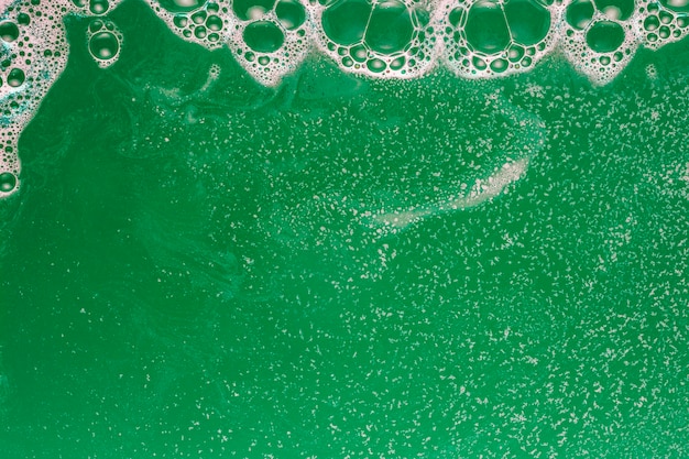 Foto grátis bolhas na água verde
