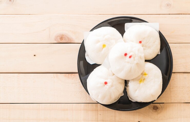 Foto grátis bolinho de massa cozido no vapor ou bolinho chinês
