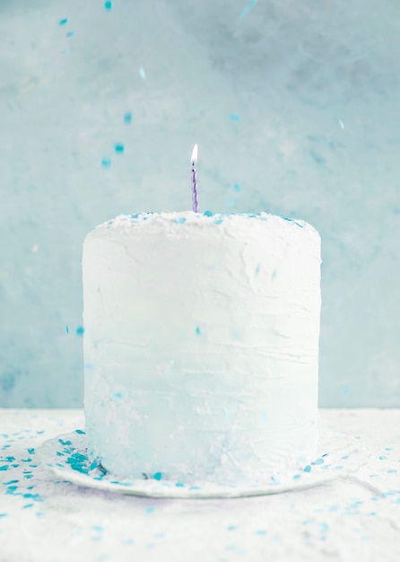 Bolo de aniversário de cor pastel