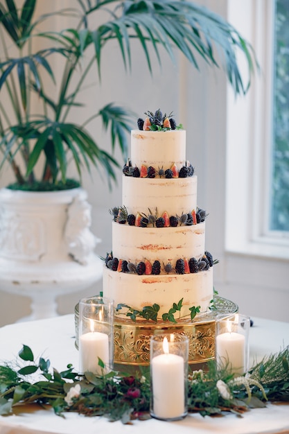 Bolo de casamento bonito