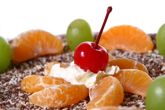 Foto grátis bolo de frutas de sobremesa