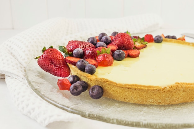 Foto grátis bolo de frutas deliciosas