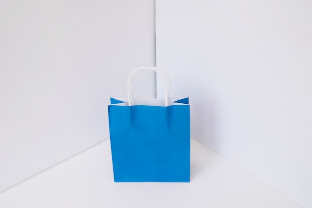 Foto grátis bolsa de compras azul