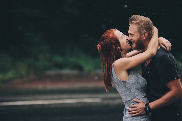 Foto grátis bonito romance namoro homem branco