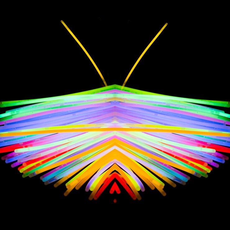 Foto grátis borboleta colorida feita de luz neon