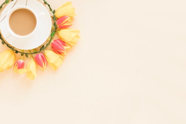 Café e flores