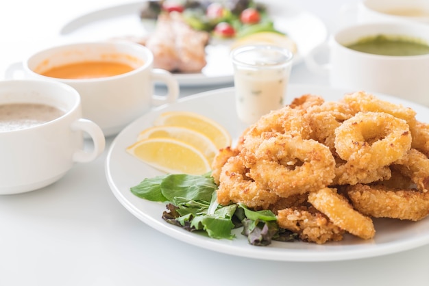 Calamares fritos (anéis de calamares)