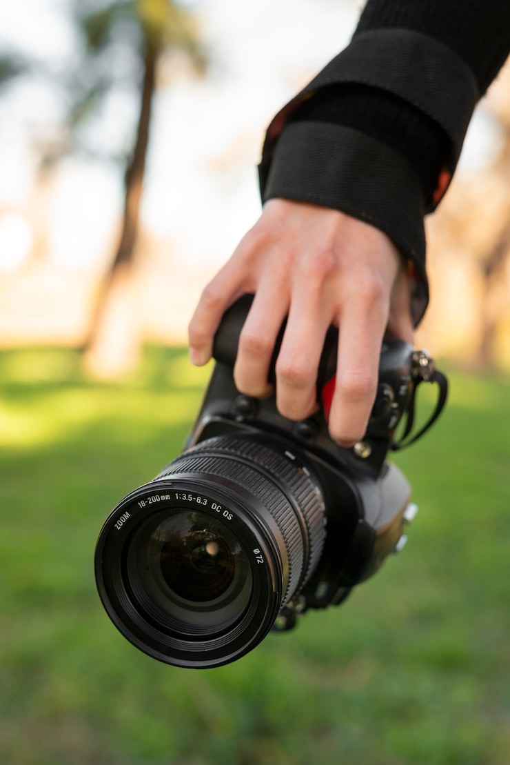 Foto grátis câmera fotográfica de mão