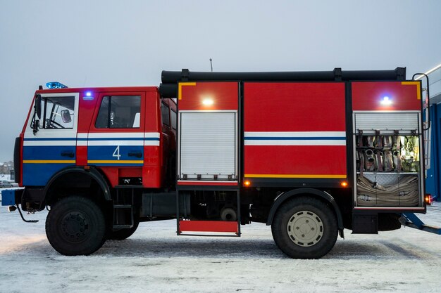 Caminhão de bombeiros pronto para sua missão