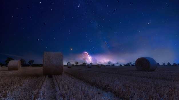 Foto grátis campo à noite