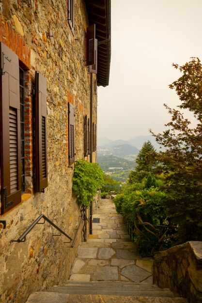 Casa Rústica com Vista Panorâmica da Montanha