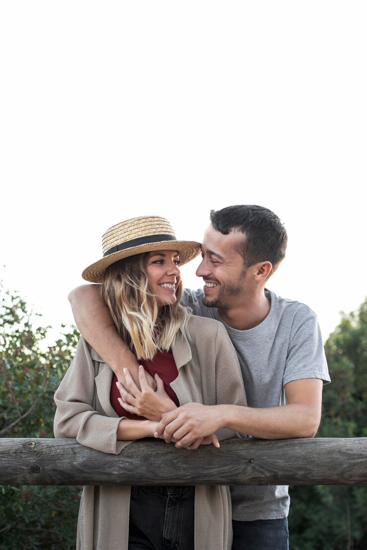 Foto grátis casal adorável passando um tempo junto