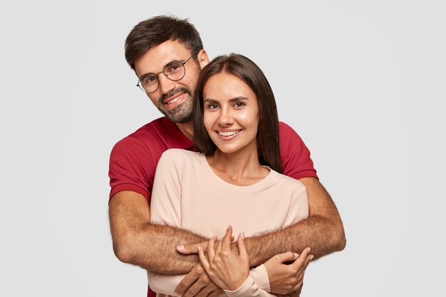 Mulher diz que casamento ficou mais “forte” após amamentar o marido - Foto: Reprodução/Freepik