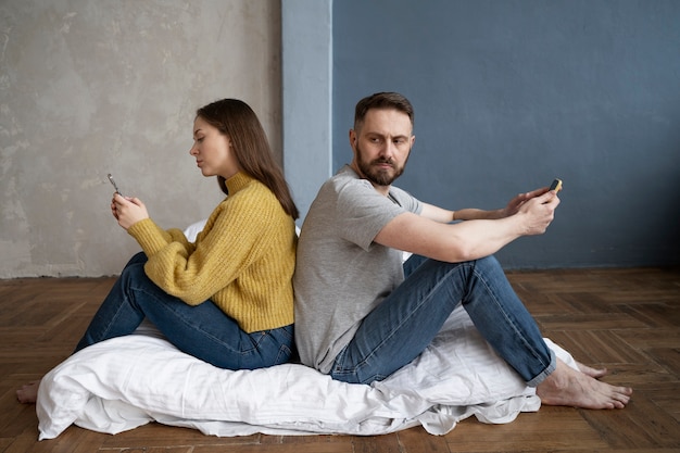 Casal com problemas de comunicação