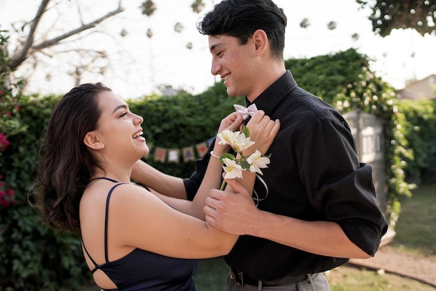 Casal fofo de tiro médio