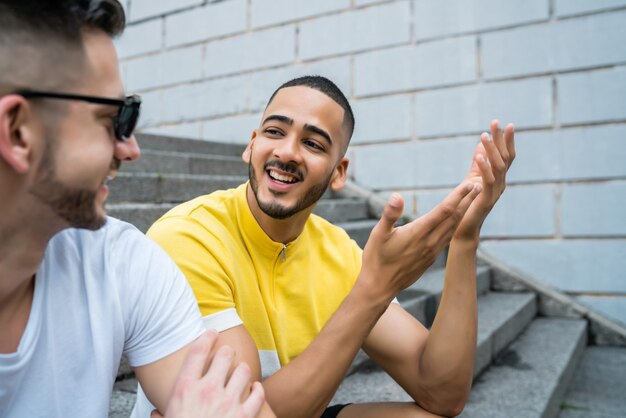 Casal gay a passar tempo juntos