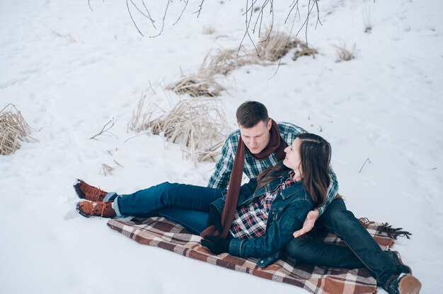 casal na neve