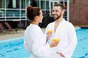 Foto grátis casal no spa resort