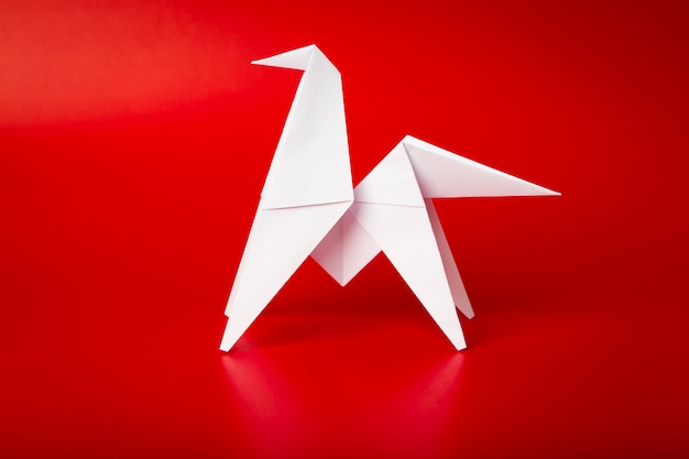 Cavalo novo papel de origami ano de 2014
