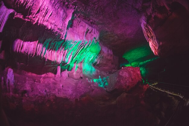 Caverna Sataplia na Geórgia