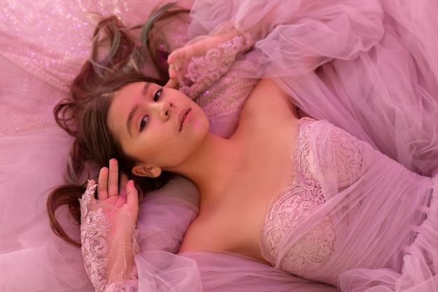 Foto grátis celebração da menina sua quinceanera