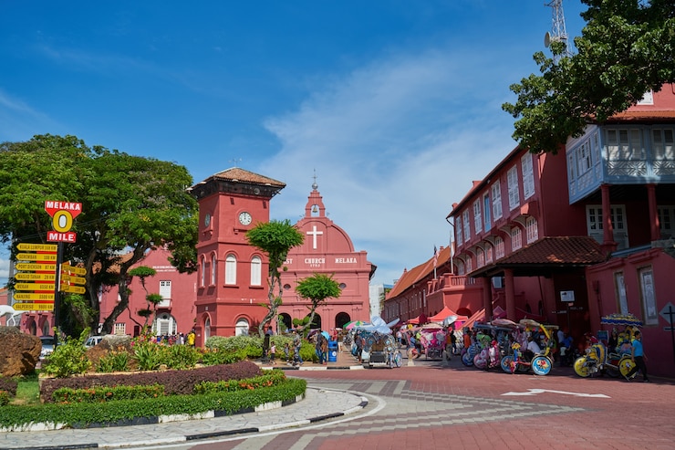 Foto grátis céu azul do verão malásia antiga unesco