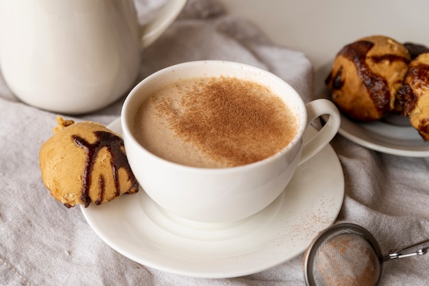 Chávena de café doce no café da manhã