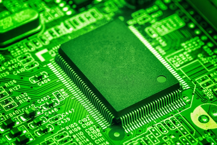Foto grátis chip do processador central na placa de circuito, conceito de tecnologia