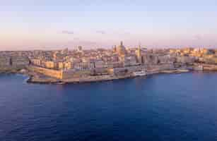 Foto grátis chophouse magnífico capturado em sliema, malta