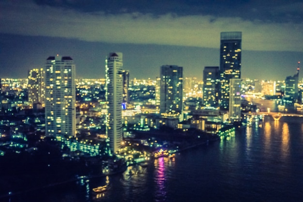 Foto grátis cidade colorida à noite