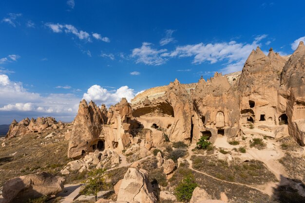 Cidade da caverna em Zelve Valley, Capadócia, na Turquia.