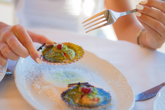 Close de uma refeição saborosa e deliciosa de frutos do mar