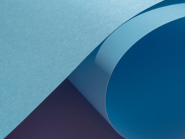 Close-up azul dobrado estilo de corte de papel